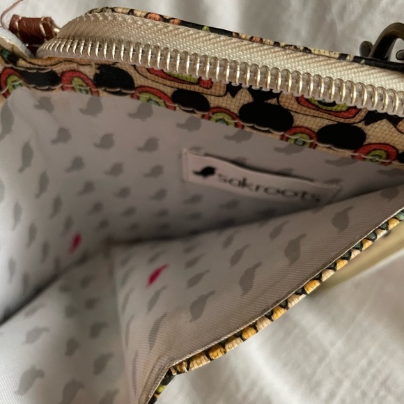 Sakroots crossbody wallet - Picture 8 of 8